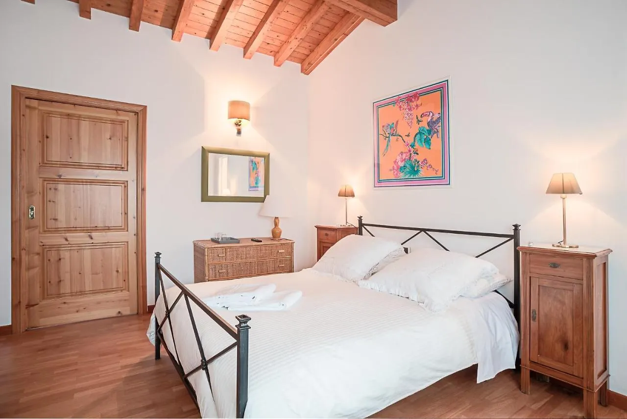 Pensión Villa Mancuso De Gaetani Capo dʼOrlando Italia